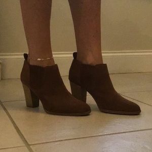 Michael KORS brown booties heel